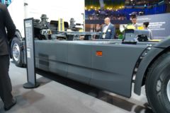 斯堪尼亚 40R系列重卡 6X2纯电动载货车624kWh