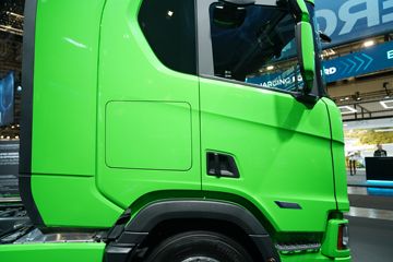 ˹������ ��Rϵ�� 460���� 4X2 AMT�Զ���ǣ����ͼƬ