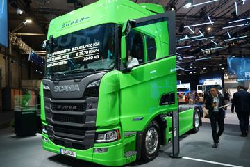 ˹������ ��Rϵ�� 460���� 4X2 AMT�Զ���ǣ����ͼƬ