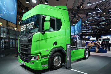 ˹������ ��Rϵ�� 460���� 4X2 AMT�Զ���ǣ����ͼƬ