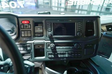 ˹������ ��Rϵ�� 460���� 4X2 AMT�Զ���ǣ����ͼƬ