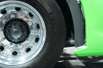 ˹������ ��Rϵ�� 460���� 4X2 AMT�Զ���ǣ����ͼƬ