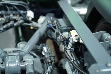 ˹������ ��Rϵ�� 460���� 4X2 AMT�Զ���ǣ����ͼƬ