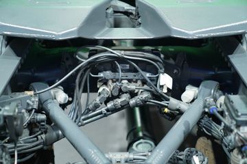 ˹������ ��Rϵ�� 460���� 4X2 AMT�Զ���ǣ����ͼƬ