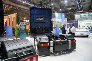 eTOPAS 500 电动牵引车外观图片