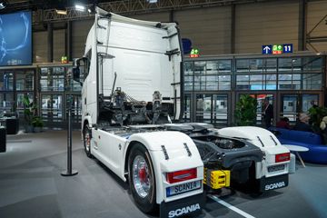 ˹������ Sϵ�� 660���� 4X2 AMT�Զ���ǣ����ͼƬ