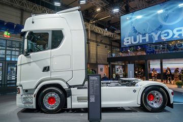 ˹������ Sϵ�� 660���� 4X2 AMT�Զ���ǣ����ͼƬ