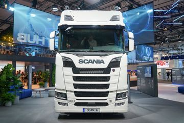 ˹������ Sϵ�� 660���� 4X2 AMT�Զ���ǣ����ͼƬ