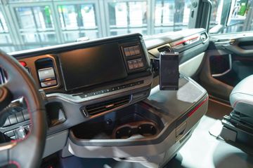 ˹������ Sϵ�� 660���� 4X2 AMT�Զ���ǣ����ͼƬ