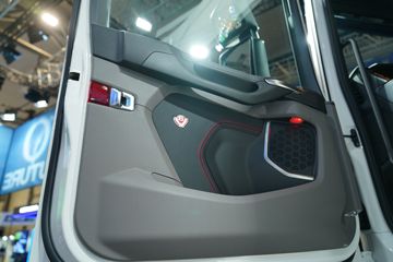 ˹������ Sϵ�� 660���� 4X2 AMT�Զ���ǣ����ͼƬ