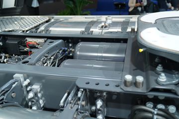 ˹������ Sϵ�� 660���� 4X2 AMT�Զ���ǣ����ͼƬ