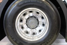 重汽黄河X7&nbsp;电动牵引车底盘图片