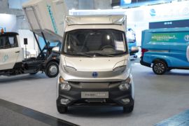 飞碟EQ2 电动载货车外观图片