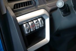 飞碟U5&nbsp;电动封闭厢货驾驶室图片