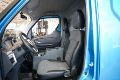 飞碟Enter 海外版 2.7T 2座 4.46米纯电动厢式运输车41.86kWh