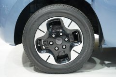 大通 eDeliver5 纯电动面包车64kWh