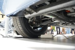 大通 eDeliver5 纯电动面包车64kWh