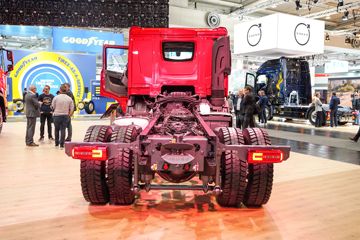 达夫XDC&nbsp;载货车外观                                                图片