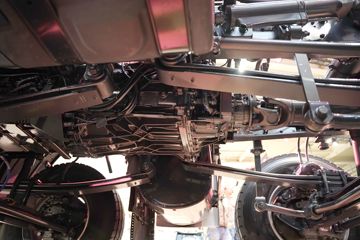 达夫XFC&nbsp;载货车底盘                                                图片