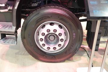 达夫XFC&nbsp;载货车底盘                                                图片