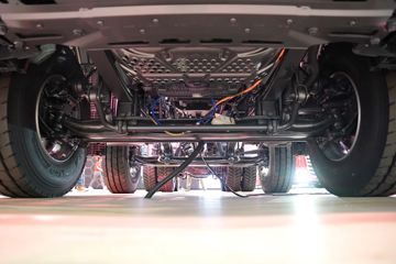 达夫XFC&nbsp;载货车底盘                                                图片