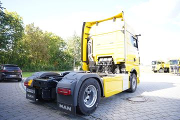 �� TGX 640���� 4X2ǣ����(TGX 18.640)ͼƬ