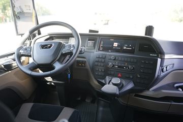 �� TGX 640���� 4X2ǣ����(TGX 18.640)ͼƬ