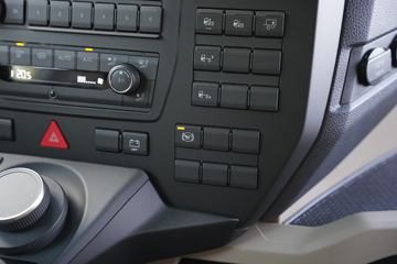 �� TGX 640���� 4X2ǣ����(TGX 18.640)ͼƬ