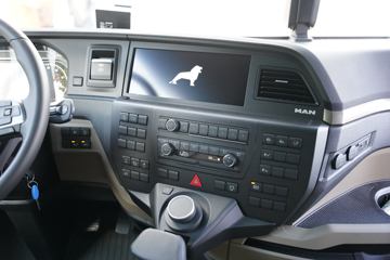 �� TGX 640���� 4X2ǣ����(TGX 18.640)ͼƬ