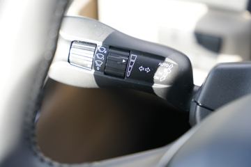 �� TGX 640���� 4X2ǣ����(TGX 18.640)ͼƬ