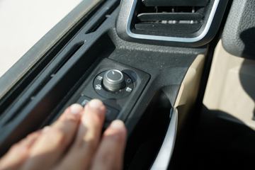 �� TGX 640���� 4X2ǣ����(TGX 18.640)ͼƬ