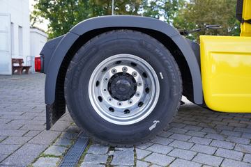 �� TGX 640���� 4X2ǣ����(TGX 18.640)ͼƬ