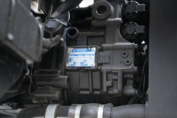 �� TGX 640���� 4X2ǣ����(TGX 18.640)ͼƬ