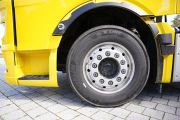 �� TGX 640���� 4X2ǣ����(TGX 18.640)ͼƬ