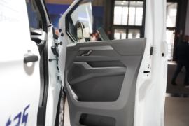 E transporter&nbsp;电动封闭厢货驾驶室图片