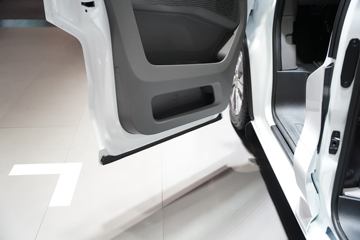 E transporter&nbsp;电动封闭厢货驾驶室图片