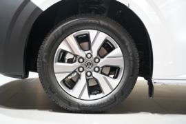 E transporter&nbsp;电动封闭厢货底盘图片