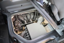 鲸卡T7&nbsp;载货车底盘                                                图片