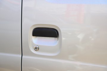 ���� С����W08 1.3L 91���� ���� 2.7��˫������С��(��̥)ͼƬ