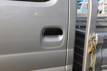 ���� С����W08 1.3L 91���� ���� 2.7��˫������С��(��̥)ͼƬ