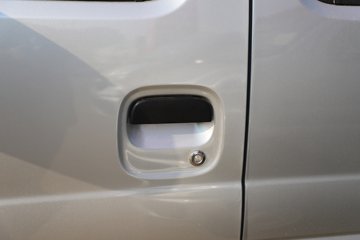 ���� С����W08 1.3L 91���� ���� 2.7��˫������С��(��̥)ͼƬ