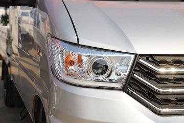 ���� С����W08 1.3L 91���� ���� 2.7��˫������С��(��̥)ͼƬ