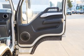 骏铃E5&nbsp;载货车驾驶室                                               图片