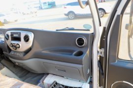 骏铃E5&nbsp;载货车驾驶室                                               图片