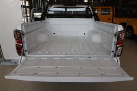 五十铃T30探险家&nbsp;皮卡上装                                                图片