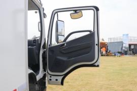 E路达&nbsp;电动冷藏车驾驶室图片