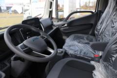 江铃 乐行E路达 4.5T 4.11米单排增程混合动力冷藏车(气刹)(JX5044XLCTG2SHEV)50.386kWh 江铃 乐行E路达 4.5T 4.11米单排增程混合动力冷藏车(气刹)(JX5044XLCTG2SHEV)50.386kWh