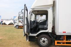 江铃 乐行E路达 4.5T 4.11米单排增程混合动力冷藏车(气刹)(JX5044XLCTG2SHEV)50.386kWh 江铃 乐行E路达 4.5T 4.11米单排增程混合动力冷藏车(气刹)(JX5044XLCTG2SHEV)50.386kWh