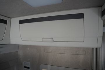 �ൺ��� ӥ; ͷ�Ȳ� 600���� 6X4 LNG�Զ���ǣ����(һ�����12��)(Һ��)ͼƬ