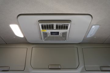 �ൺ��� ӥ; ͷ�Ȳ� 600���� 6X4 LNG�Զ���ǣ����(һ�����12��)(Һ��)ͼƬ